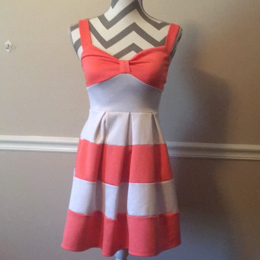 Nice dress! Like New!